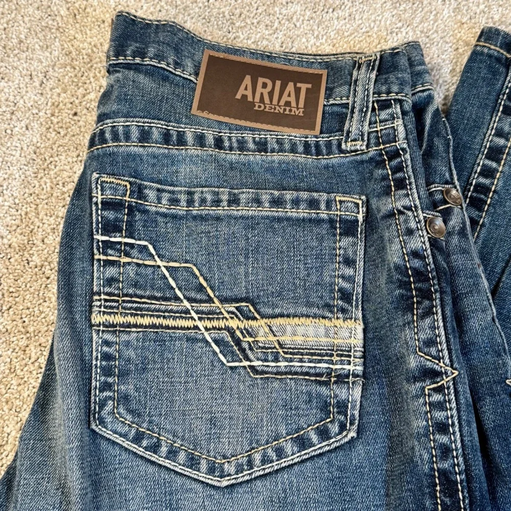 Ariat M4 Relaxed Straight Leg Jeans Mens 32x34 Medium Wash Denim Western Blue
